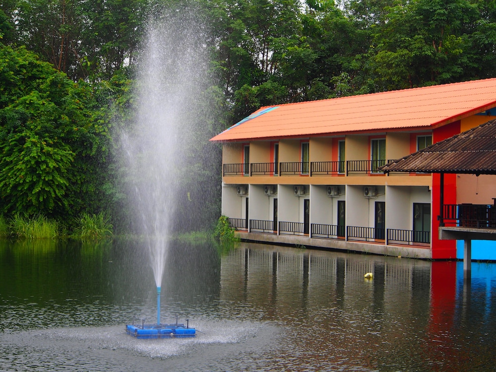 Aiyara Garden Resort 60/68