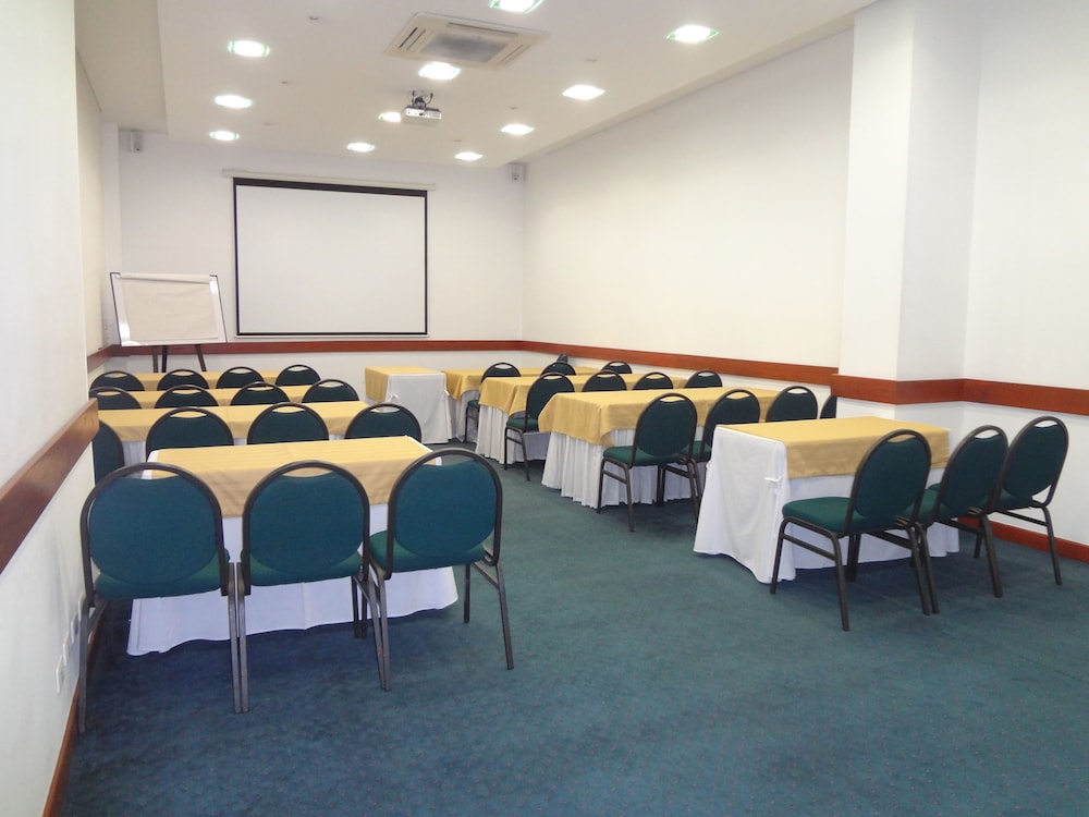 Torre de Cali Plaza Hotel 55/67