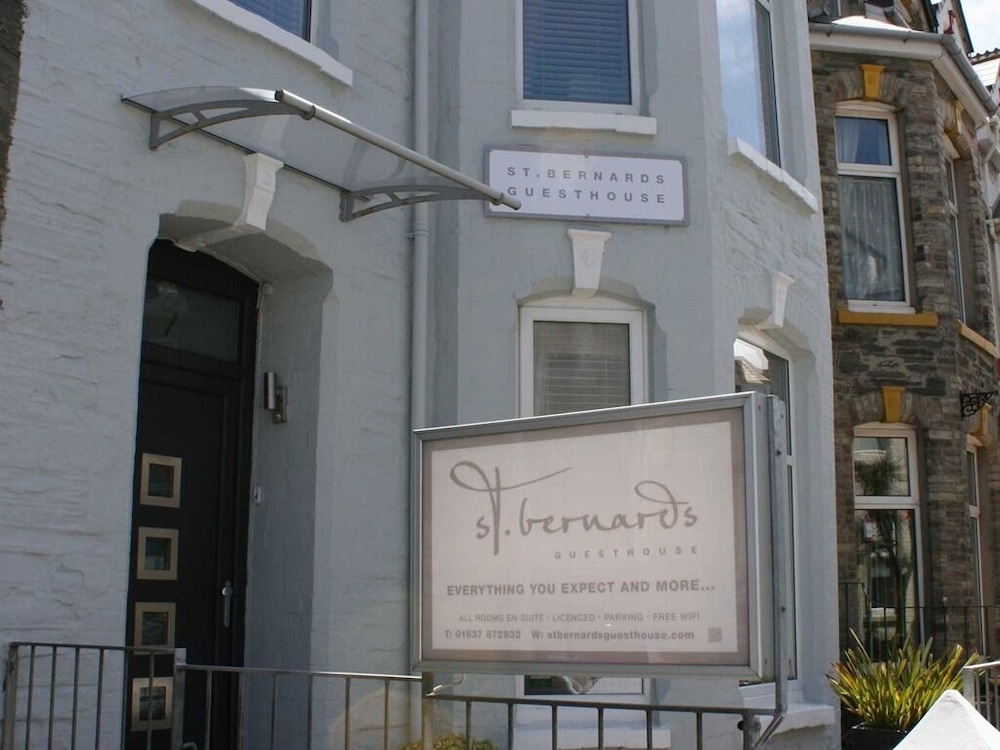 St Bernards Guesthouse 1/15