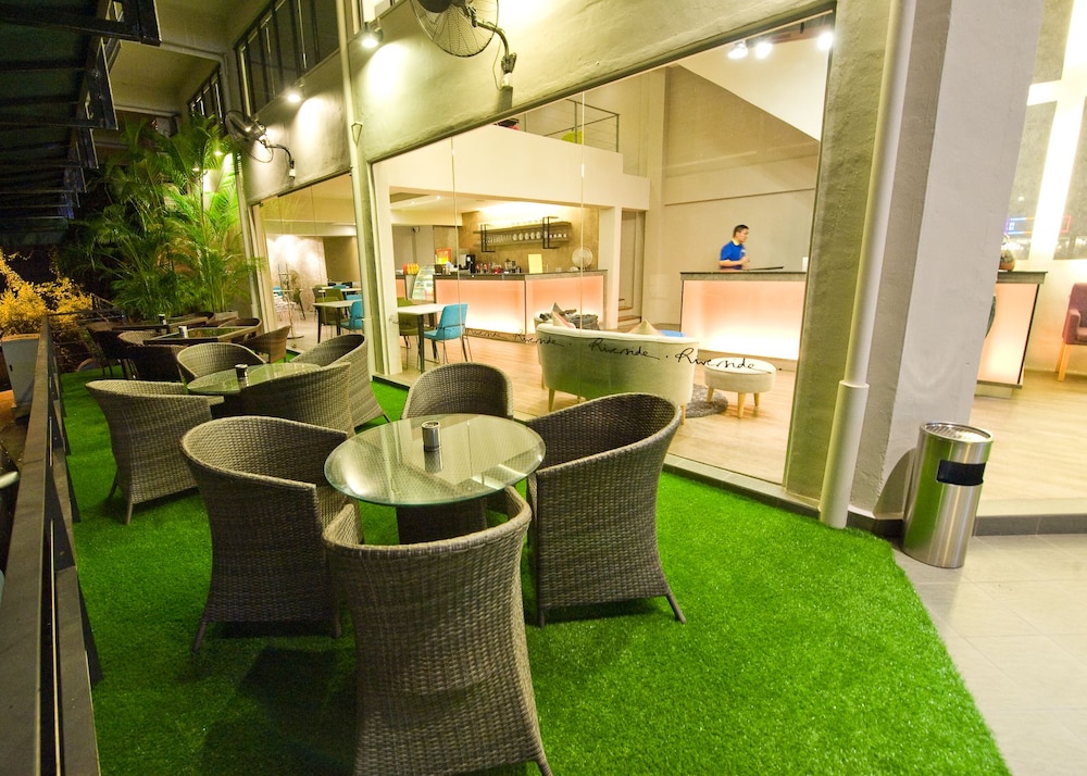 Riverside Boutique Guesthouse 23/24