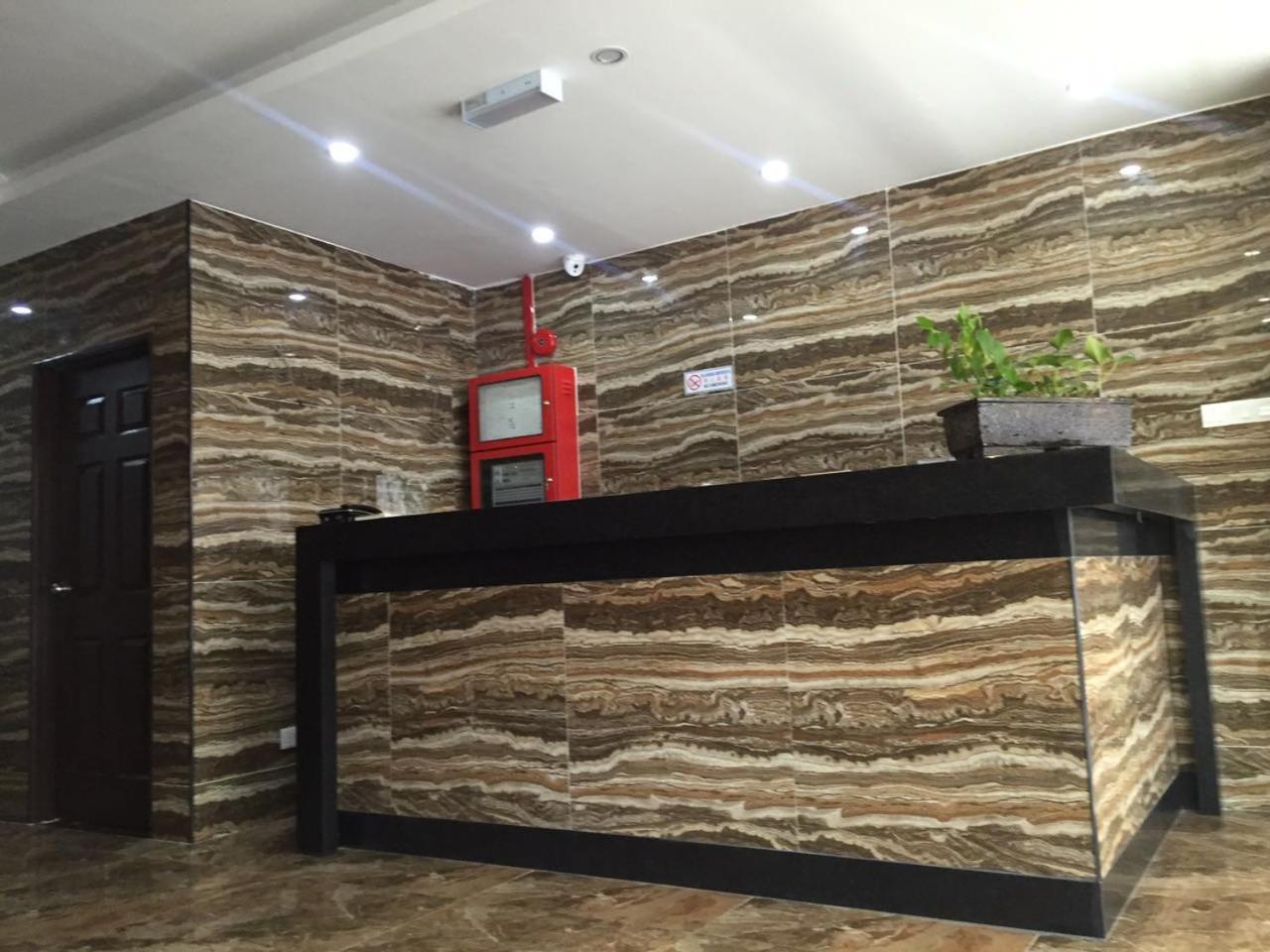 Fan Holiday Hotel 4/50