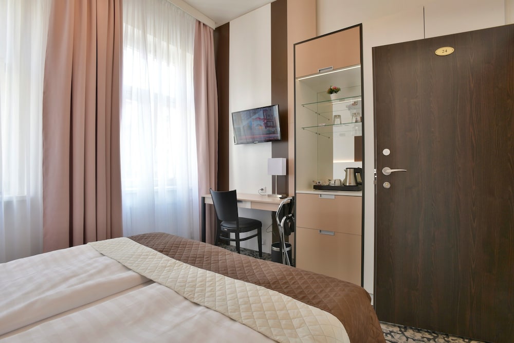 Hotel Machova 13/50