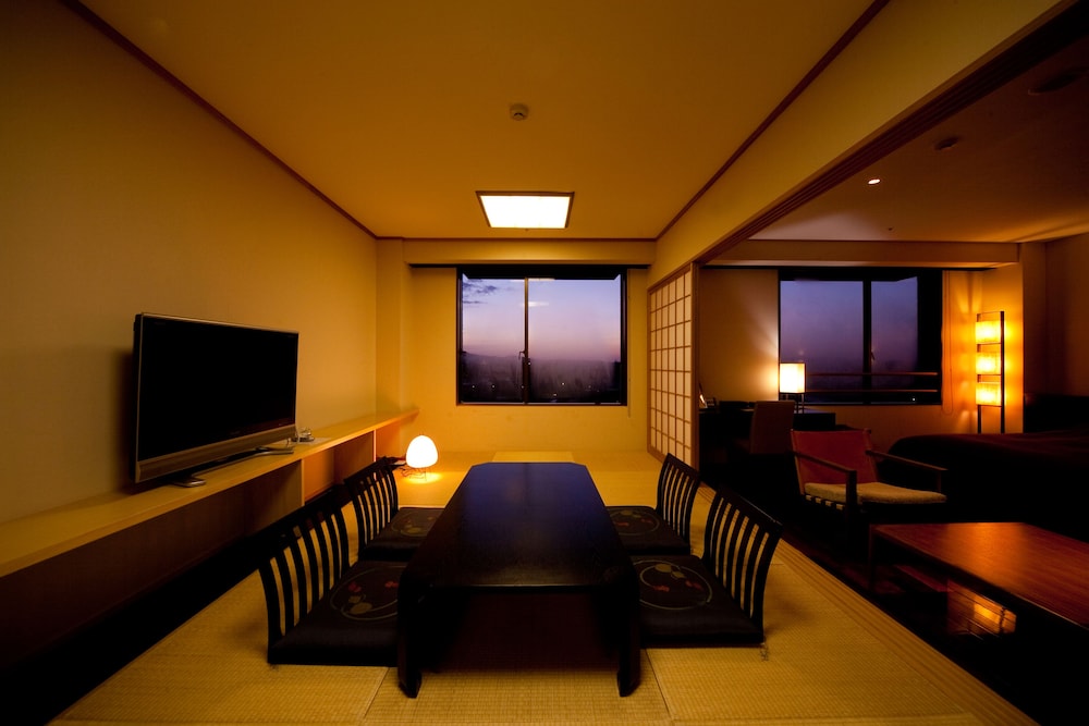 Kikunan Onsen UBL Hotel 50/50