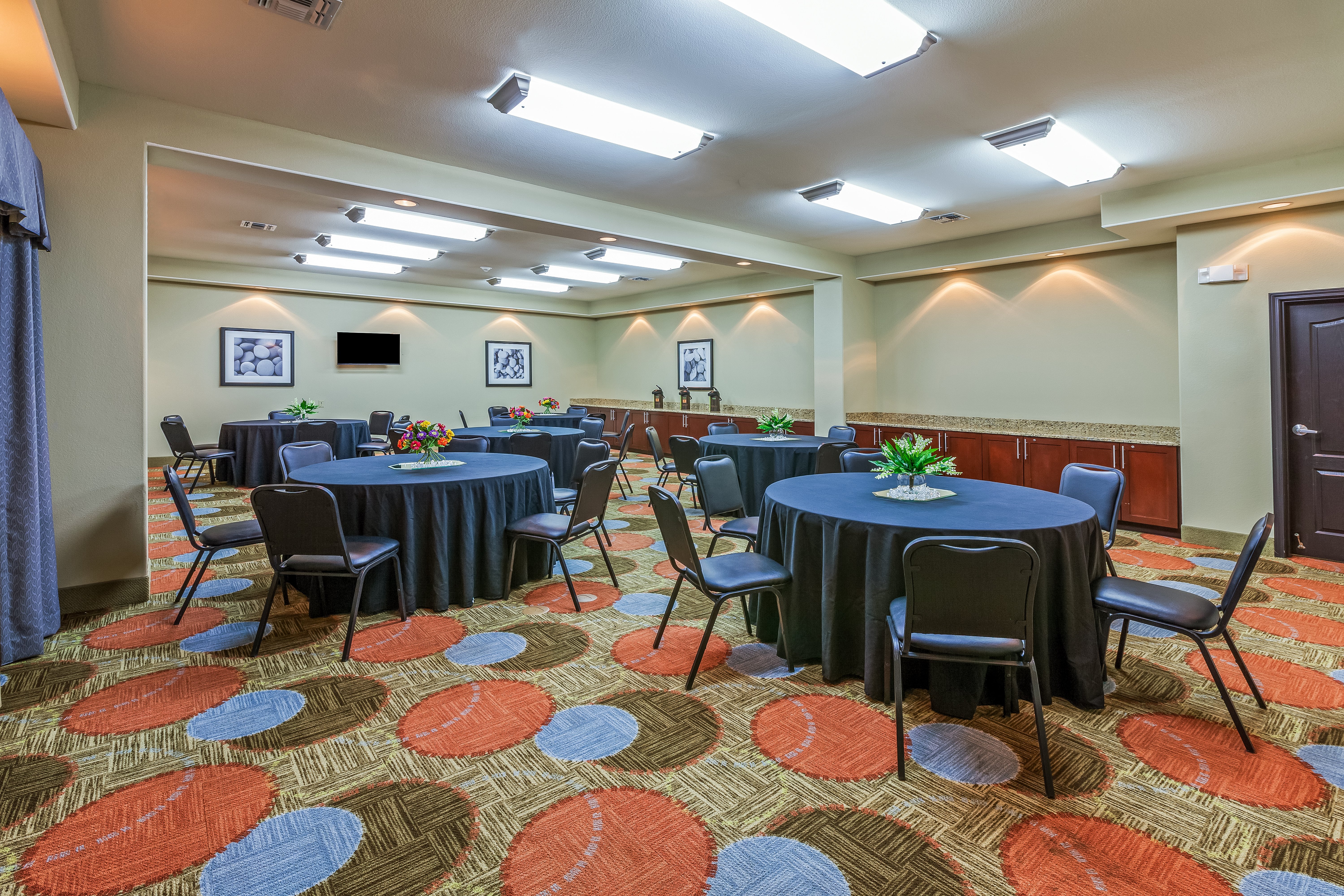 Staybridge Suites Amarillo-Western Crossing 48/49