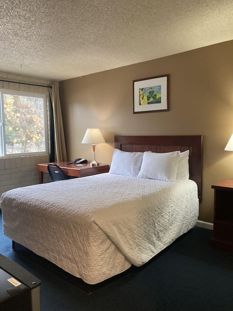 Travelodge by Wyndham Canyonville 22/45