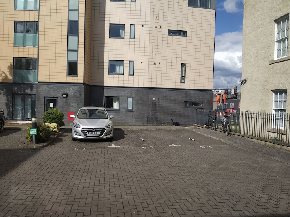 Number 52 Charlotte Street 34/45