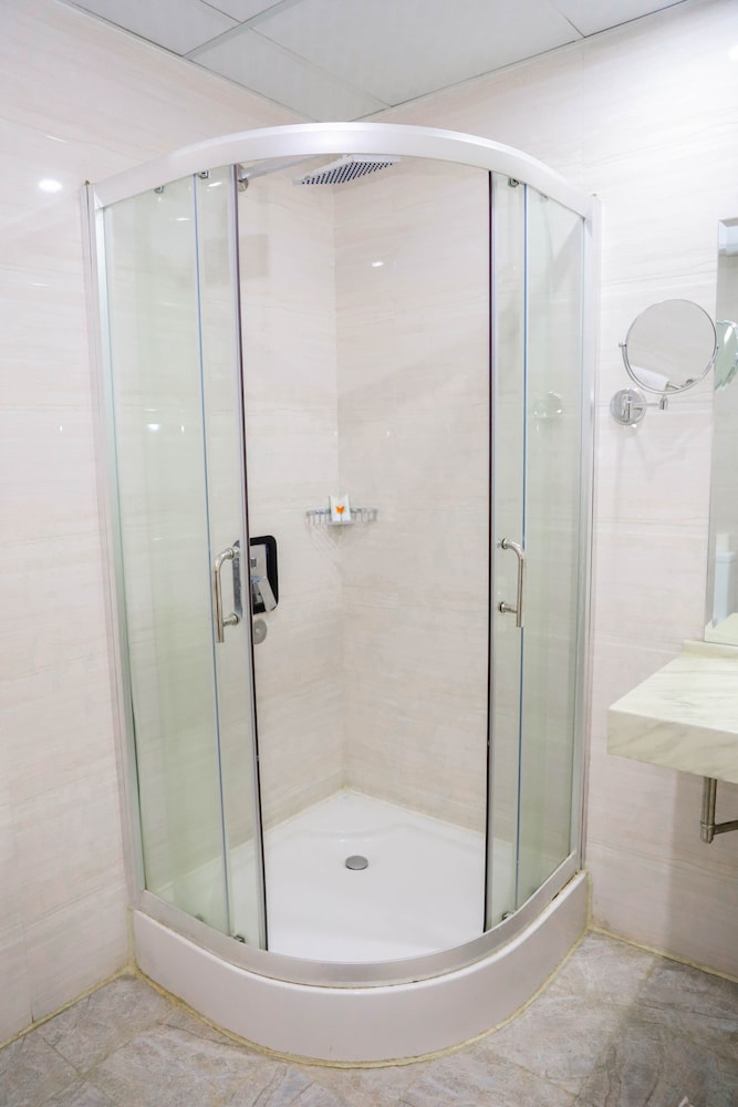 Aswan Plaza Corniche 54/55