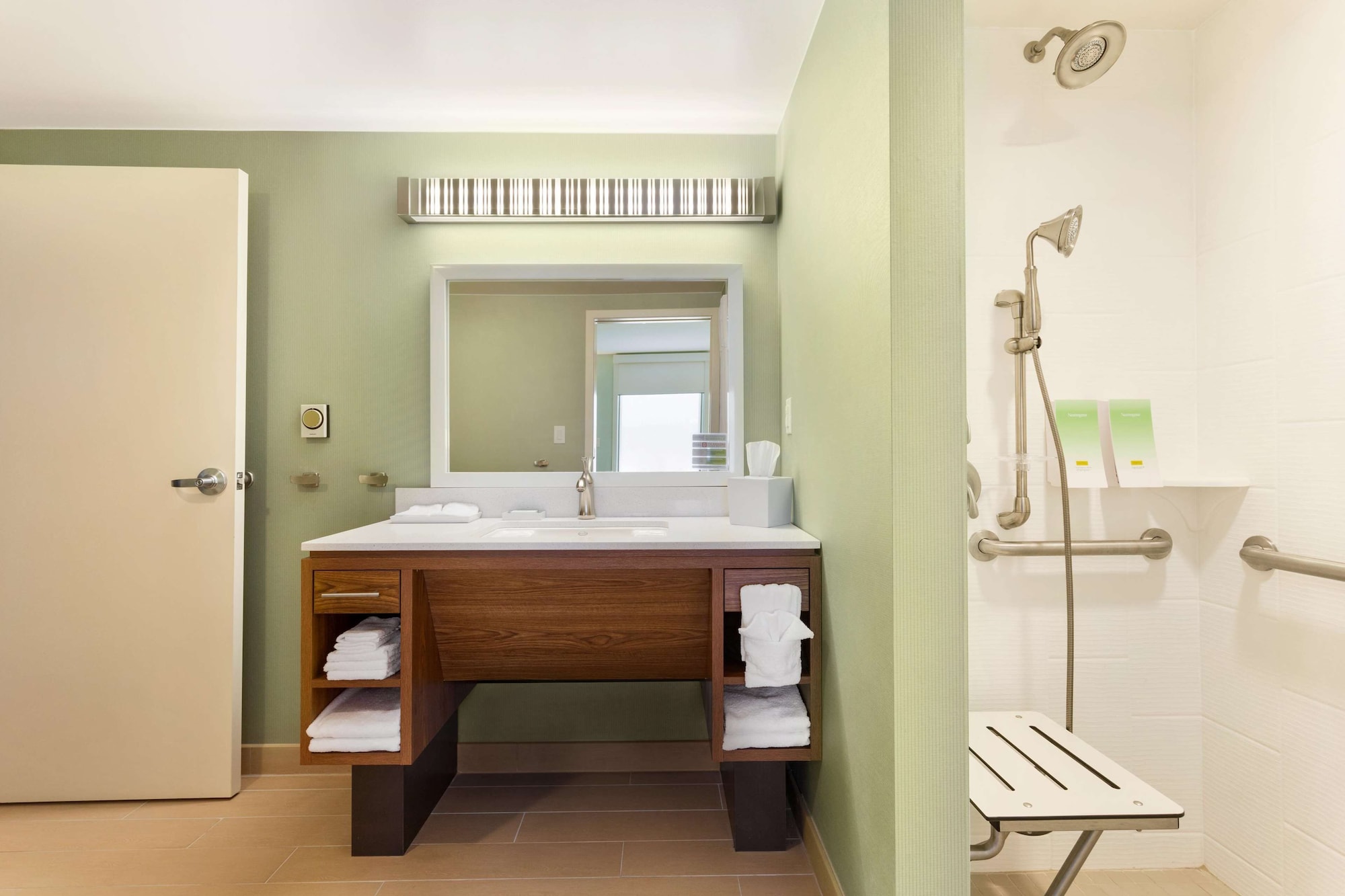 SUITE, 2 QUEEN BEDS, ACCESSIBLE