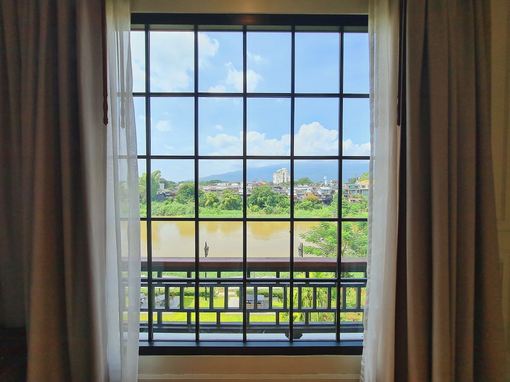 Buri Sriping Resort Hotel and Spa 25/48