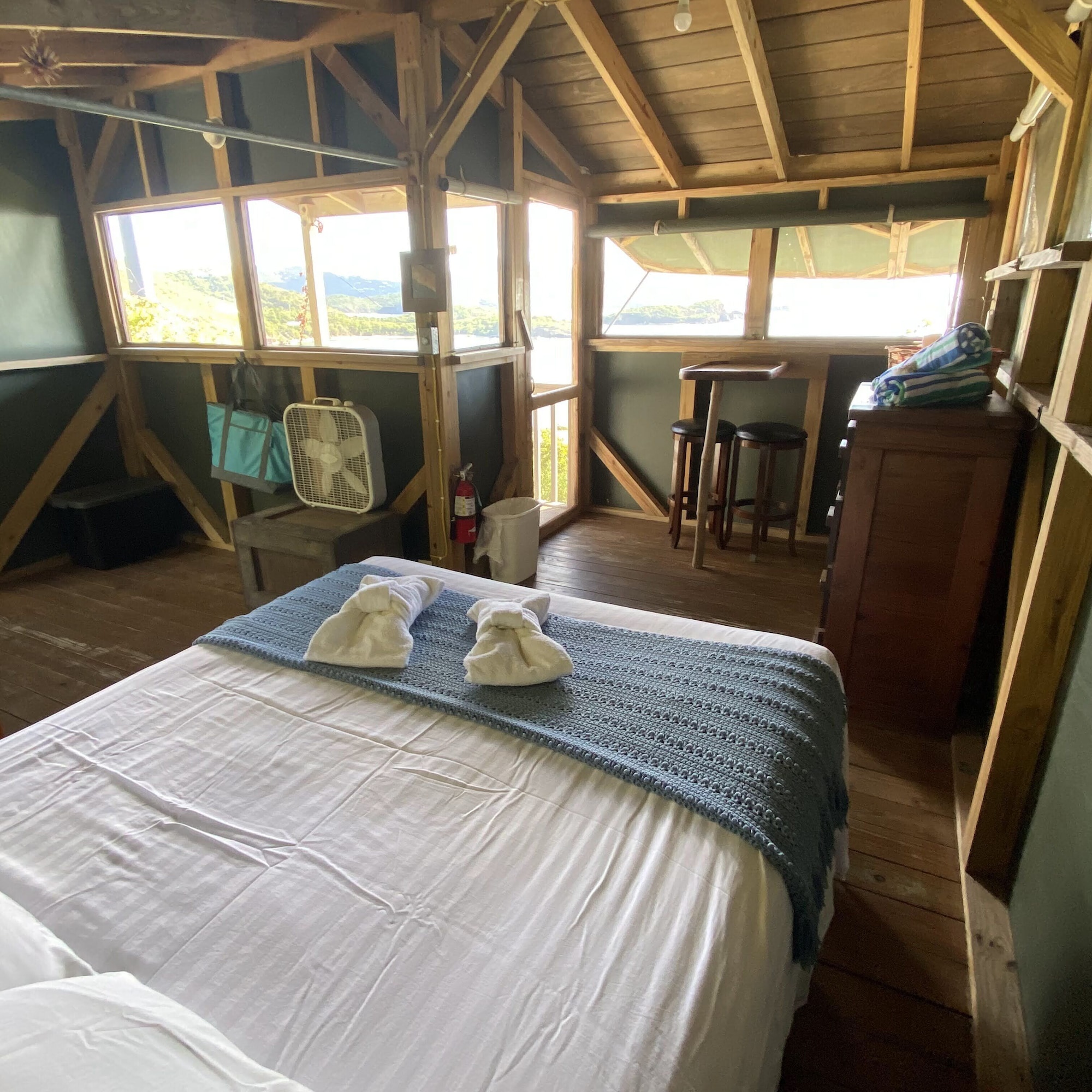 Tree House, Superior, Futon Bed, Queen Bed, Shared Bathroom