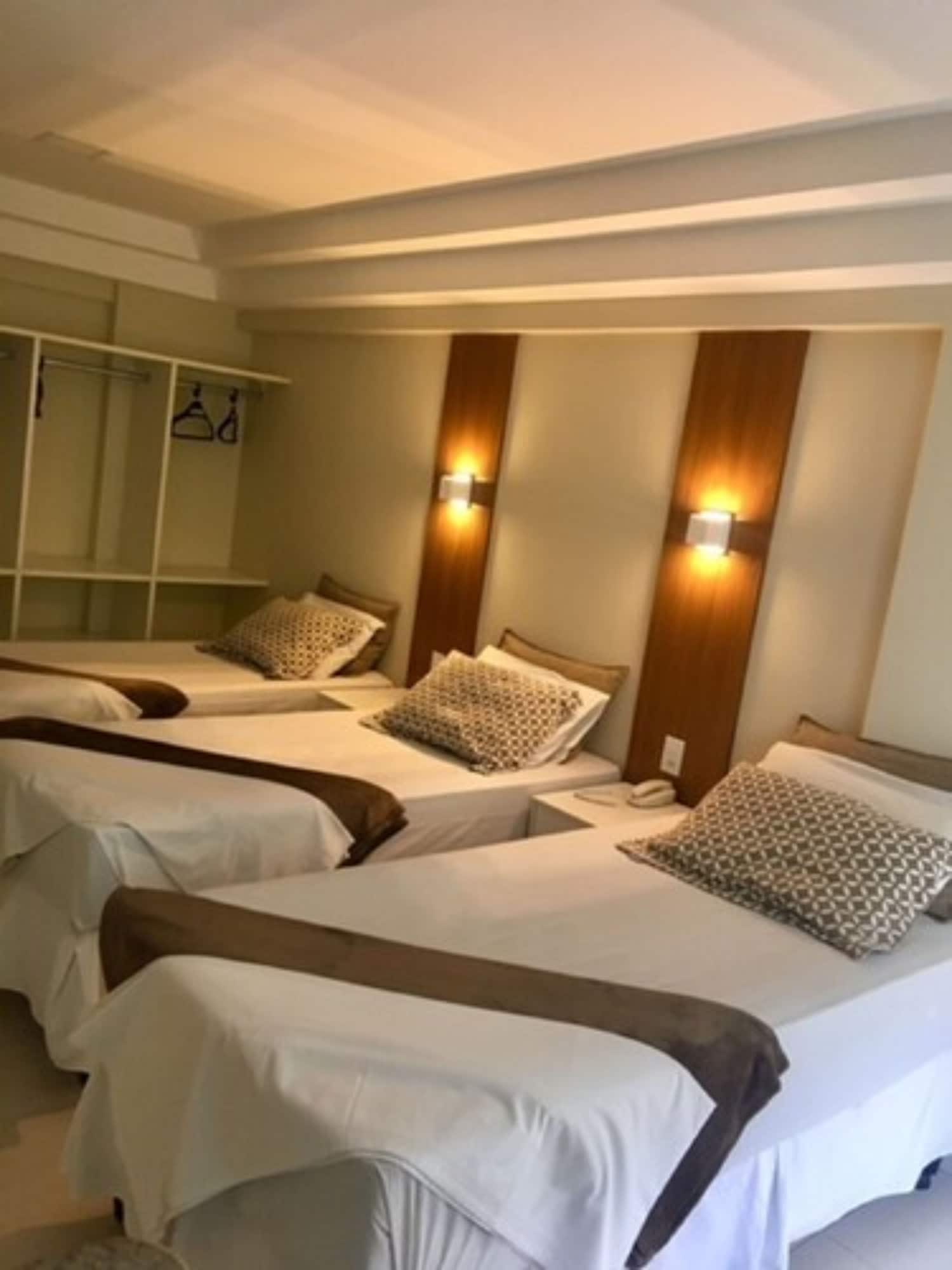 غرفة قياسية ثلاثية بثلاثة أسرّة، HOTEL CANTAREIRA 3/9