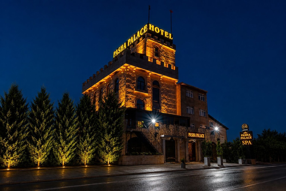 Pasha Palace Hotel 4/70