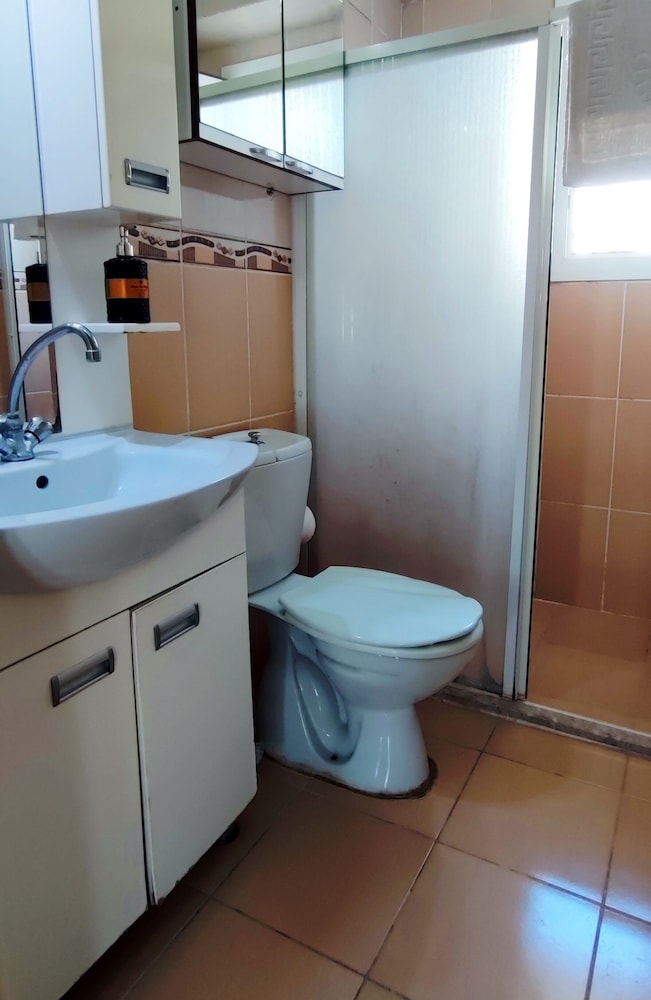 Cileks Apart Hotel 46/47