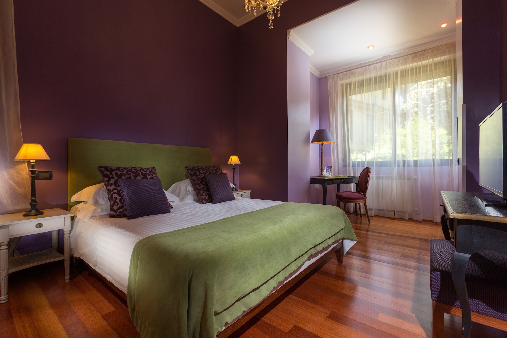JUNIOR SUITE, STUDIO