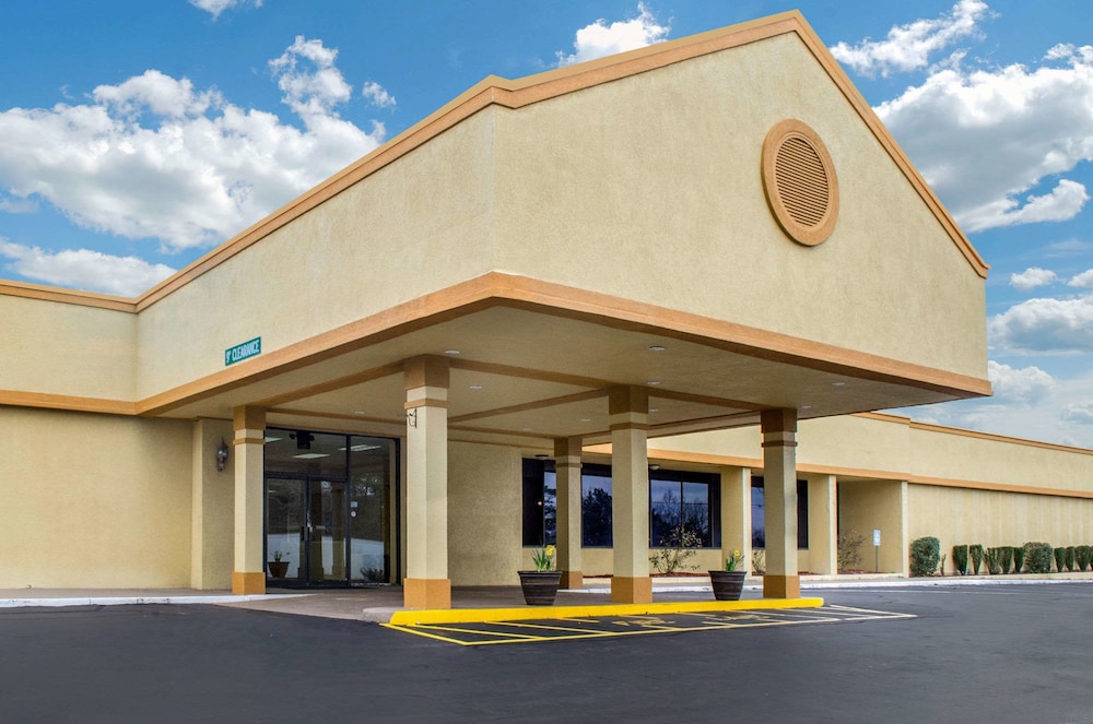 Quality Inn University Area Troy, AL 3/41