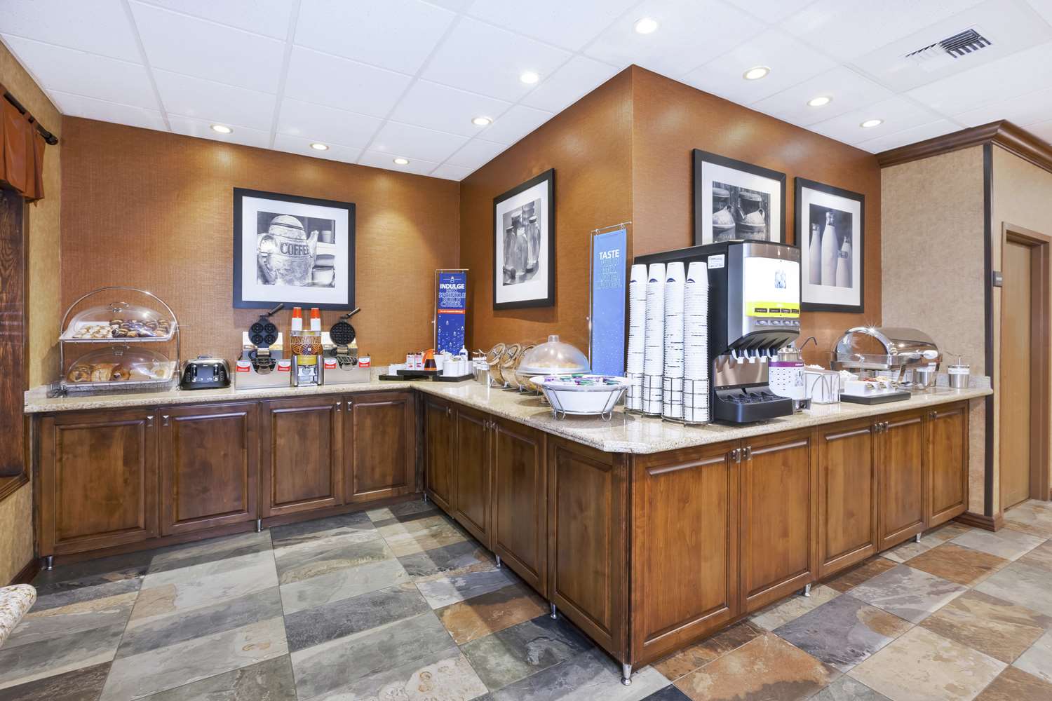 Country Inn & Suites by Radisson, Idaho Falls at the Mall 7/33