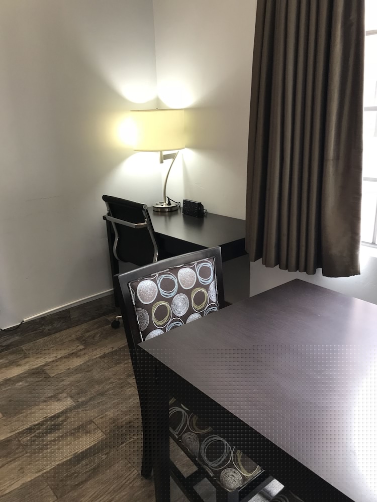 Ramada by Wyndham - Poway 31/51