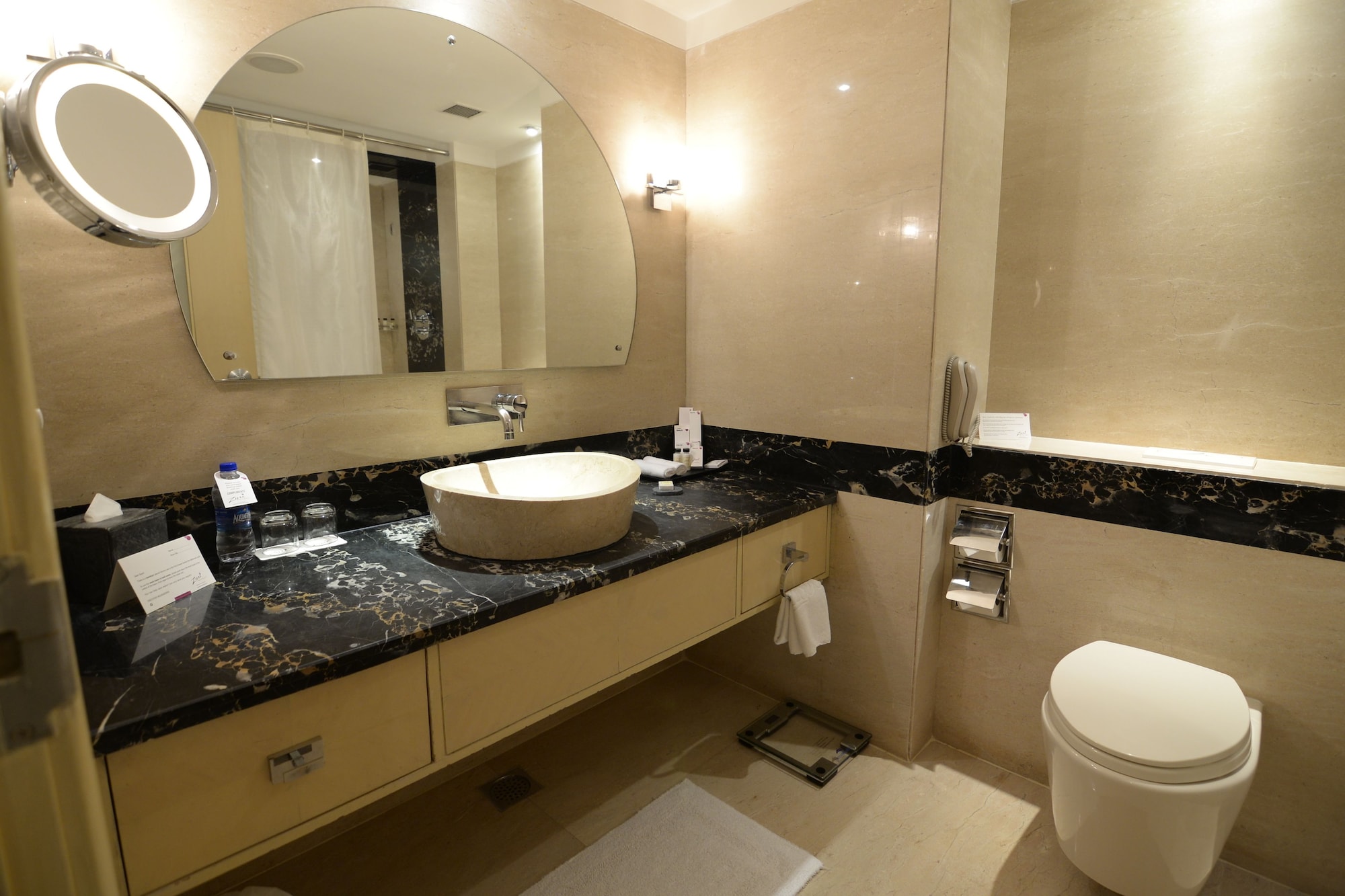 Zuri, Junior Suite, King Bed