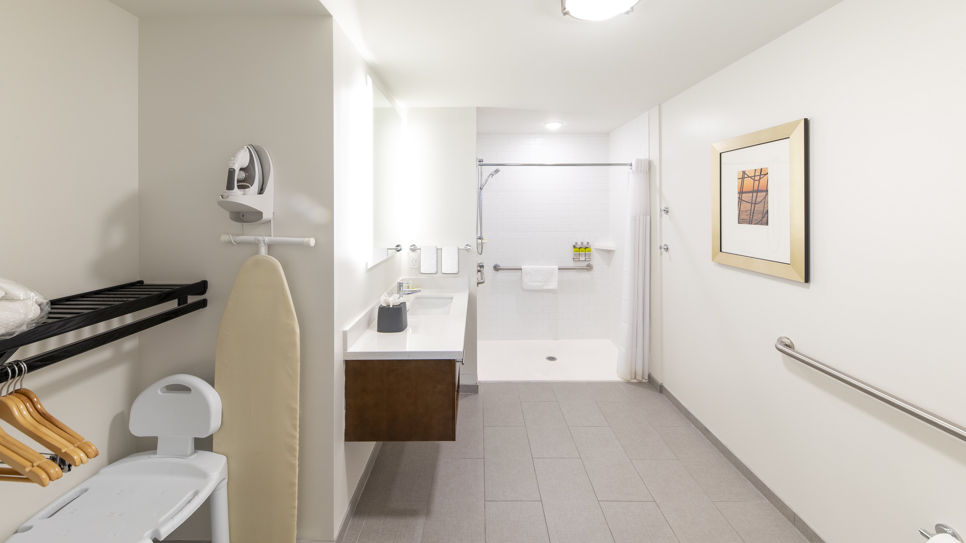Staybridge Suites Naples Marco Island 72/75