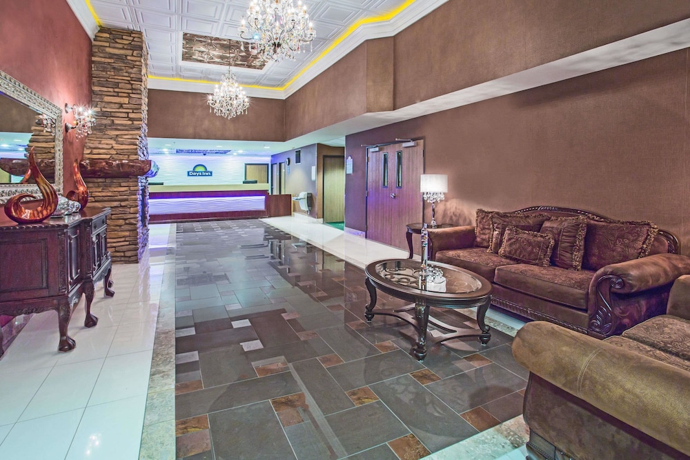 Days Inn By Wyndham Manitou Springs 34/42