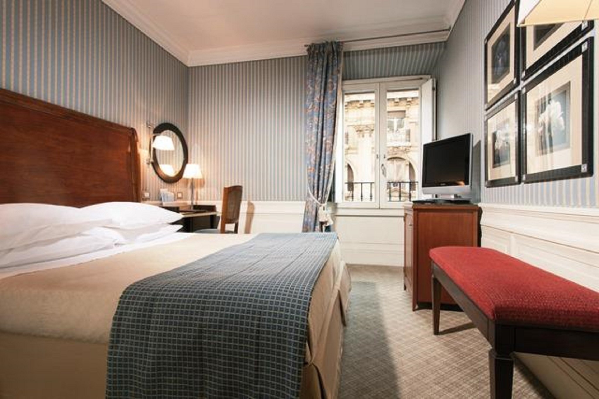 Stendhal Hotel 11/34