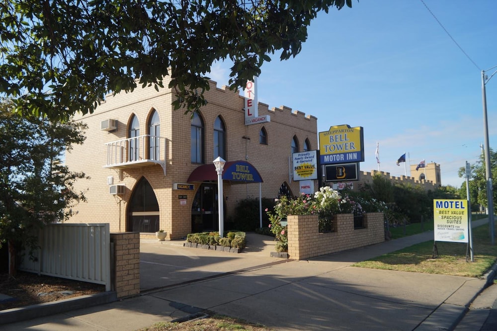 Bell Tower Motor Inn 3/32