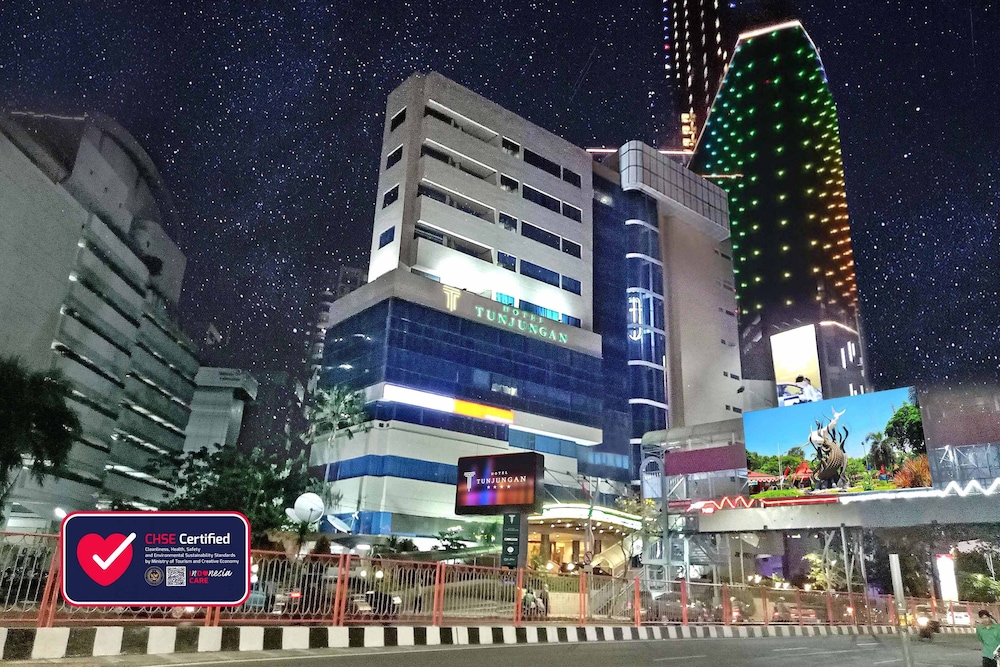 TUNJUNGAN HOTEL 3/73