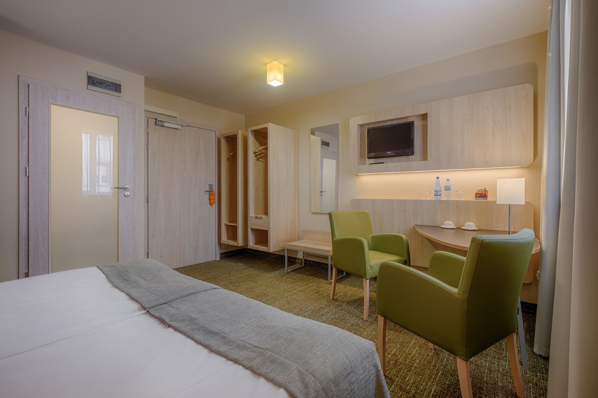 Room, Double Bed, No Elevator, Annex