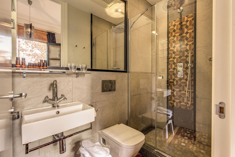 We Boutique Hotel 74/74