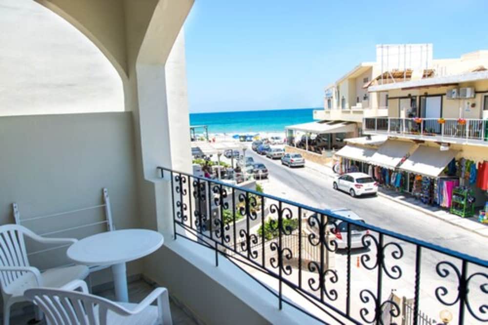 Anita Beach Hotel - Adults Only 38/40