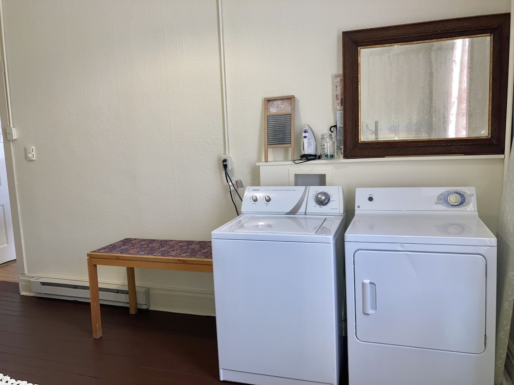 Historic Capitol Hotel Vacation Suites 32/32