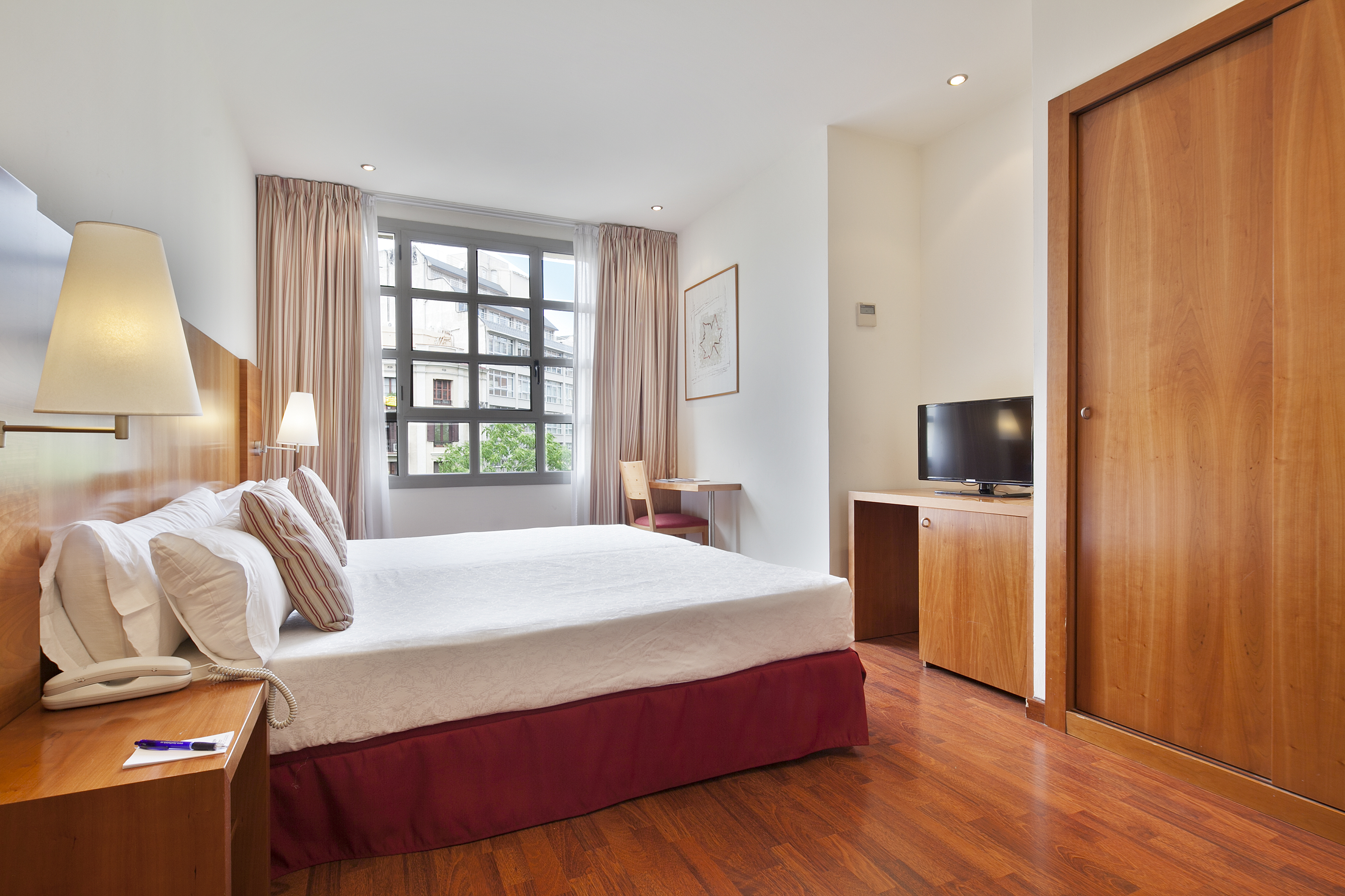 Room, Single, Double or Twin Bed