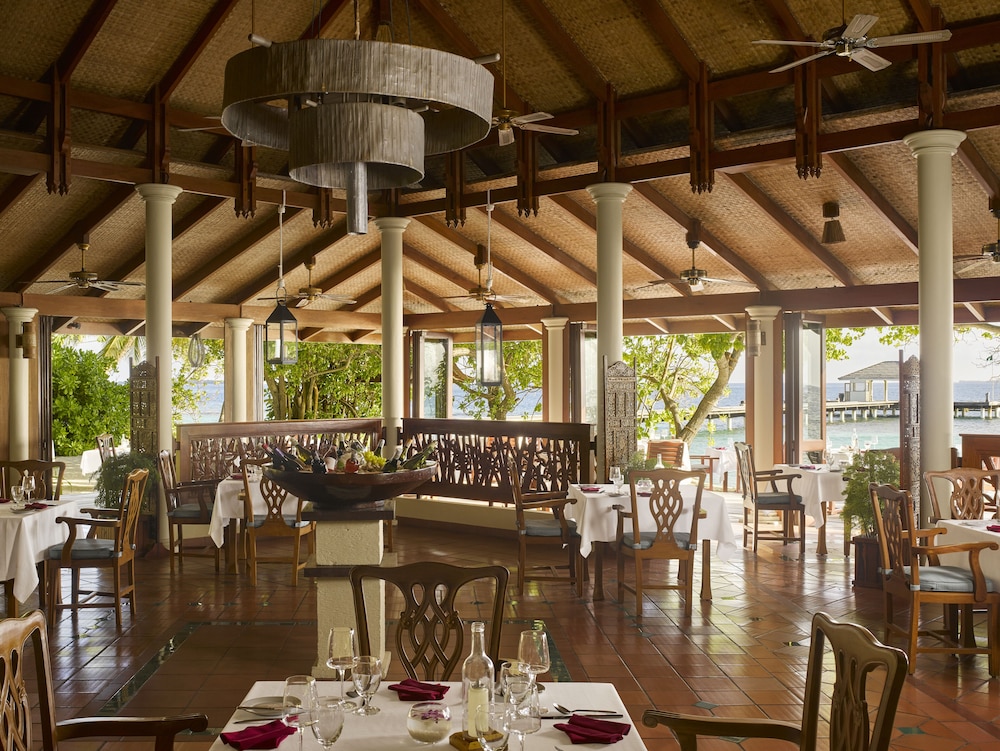 Royal Island Resort and Spa 62/78