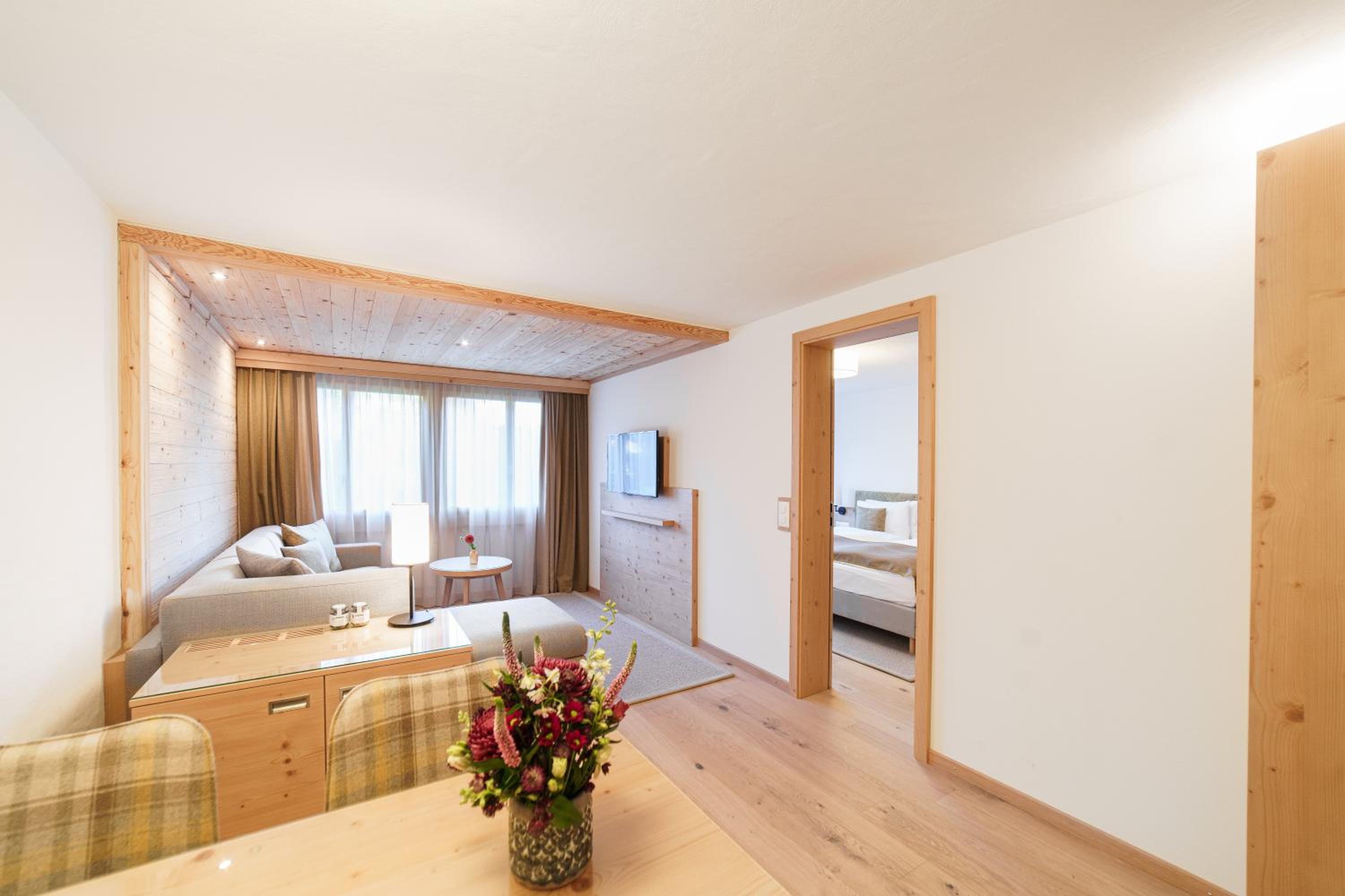Alpine, Junior Suite, Twin Beds, Sofa