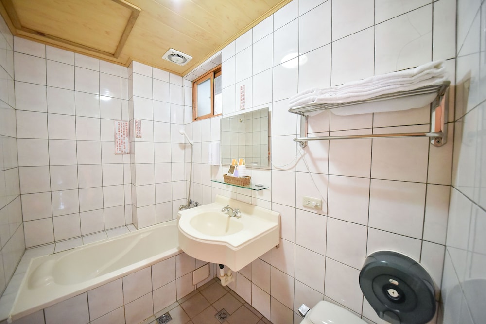 Beverly B&B 48/50