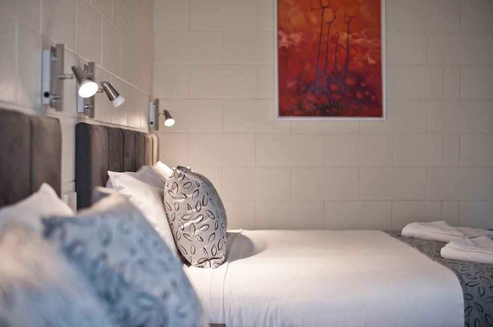 VICTOR HARBOR CITY INN 13/63