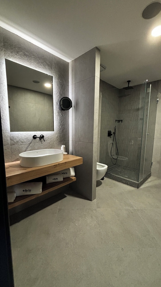 Blue Star Luxury Hotel 54/54