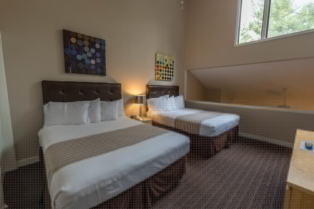 Interlaken Resort 24/71