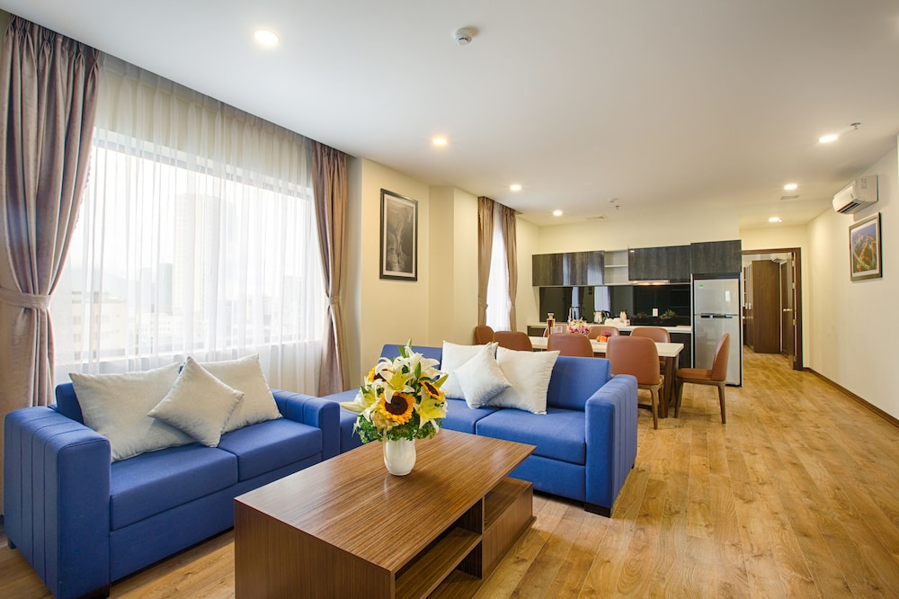 Central Hotel & Spa 49/67