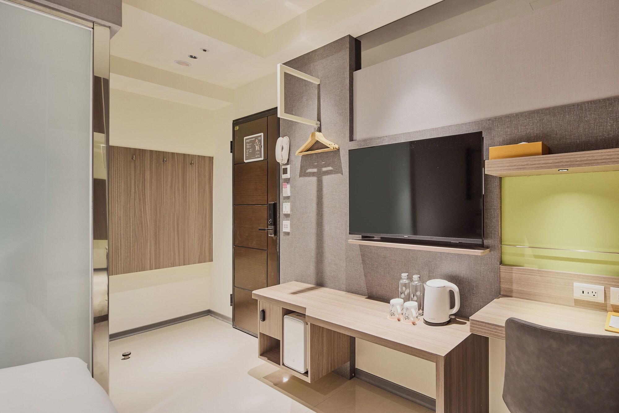 Orange Hotel Ximen Hanzhong 46/49
