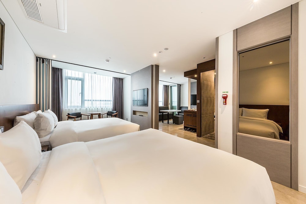 CS Premier Hotel Seoul 5/23