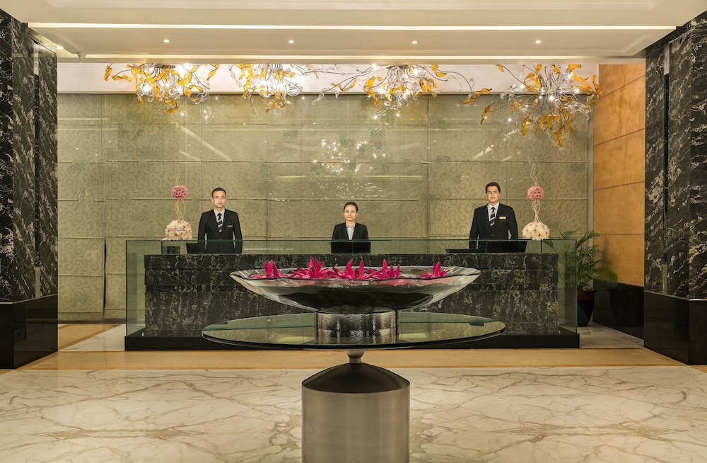 TAJ CLUB HOUSE 4/50