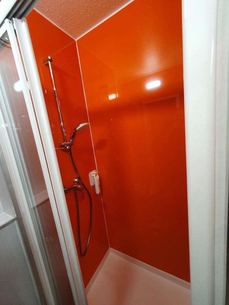 Kyriad Direct Orleans Sud Olivet 24/49