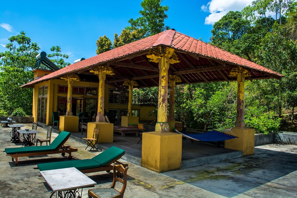 The Kandy Samadhi Centre 6/80