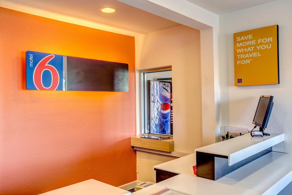 Motel6 Murfreesboro, TN 40/59