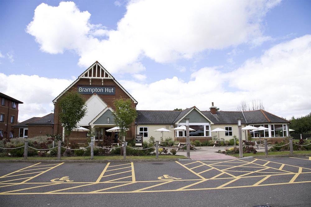 Premier Inn Huntingdon A1/A14 32/41