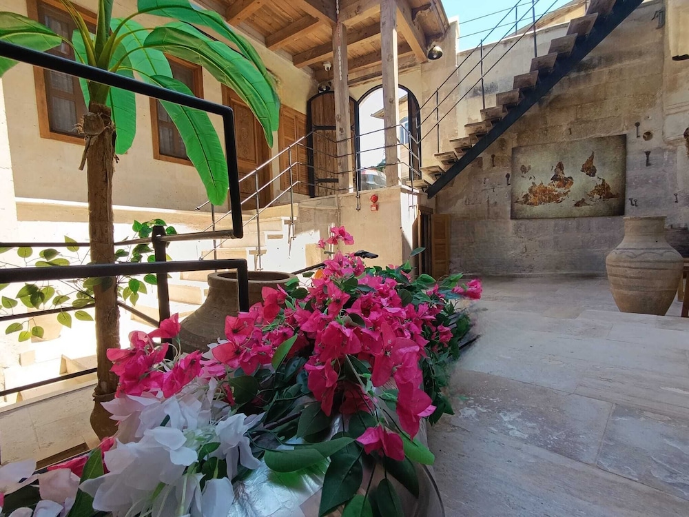 Alfa Cave Hotel 32/50