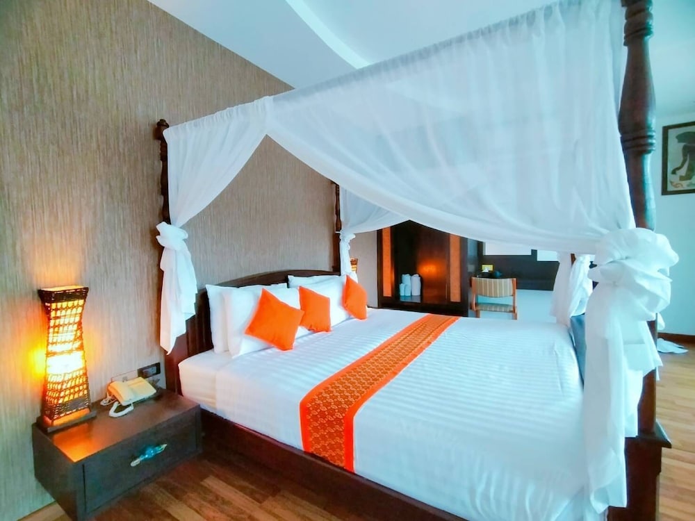 Jingjit Hotel 27/61