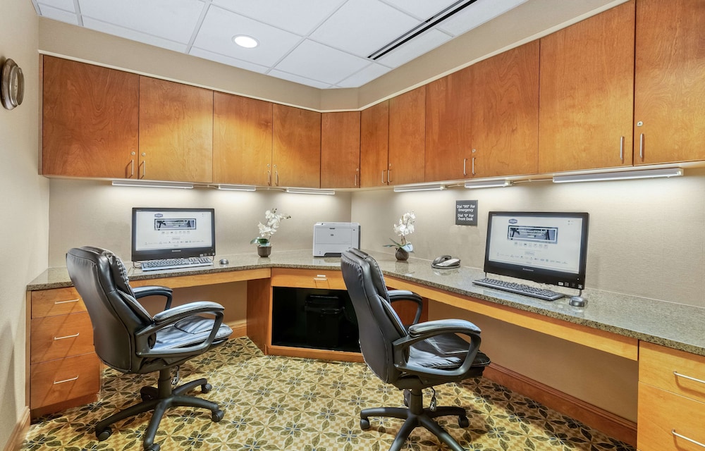 Hampton Inn Nashua 38/43