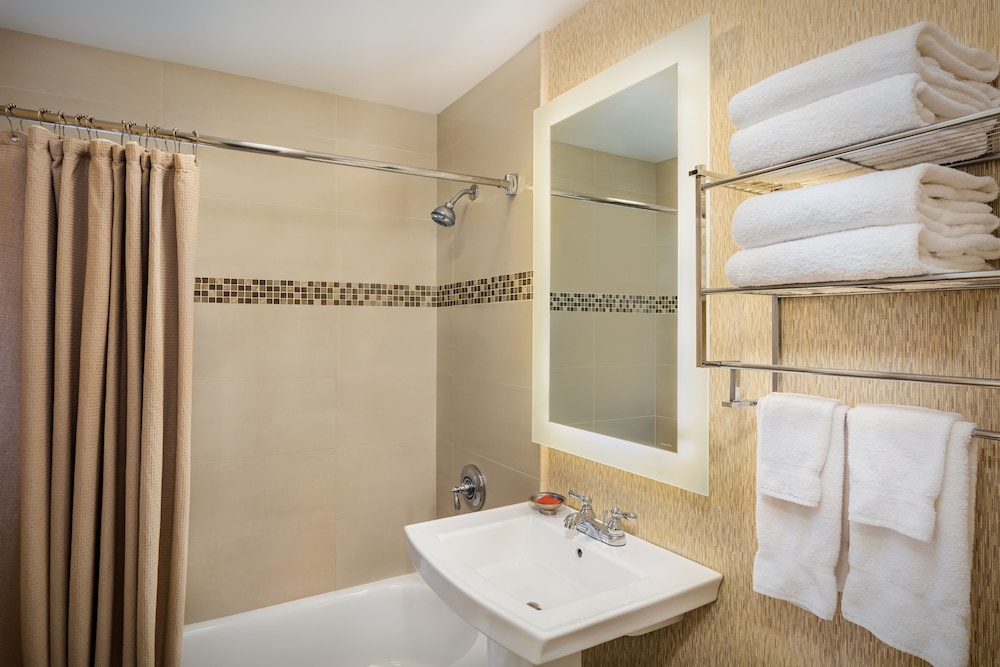 Bahia Resort Hotel 28/62